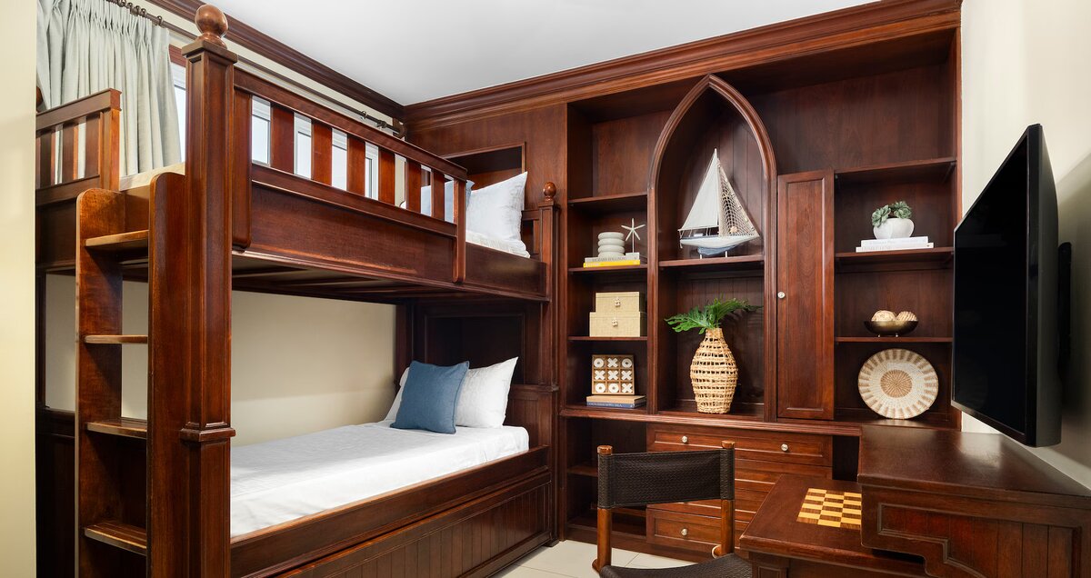 Italian Penthouse Oceanview Concierge Family Suite with Kids Room at ... - Penthouse Guesthouse In Family Friendly